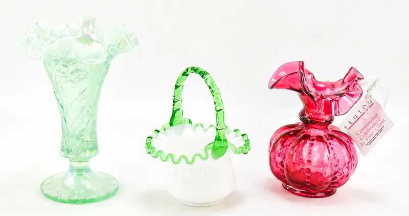 FENTON GLASS ASSORTED TRIO: VASE, PITCHER, BASKET  from auction in Aurora, Oregon — image 28