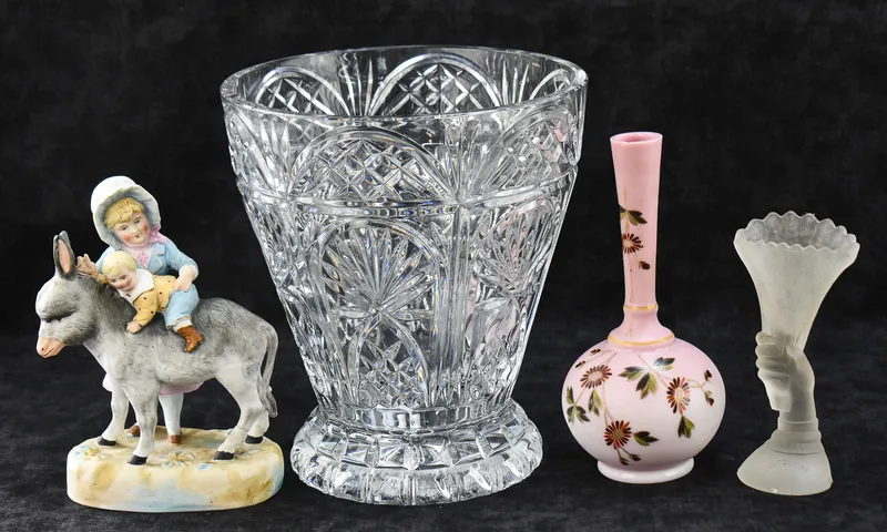 GODINGER CHAMPAGNE BUCKET, GILLINDER PHILADELPHIA EXPOSITION VASE, AND MORE from auction in Aurora, Oregon — image 40