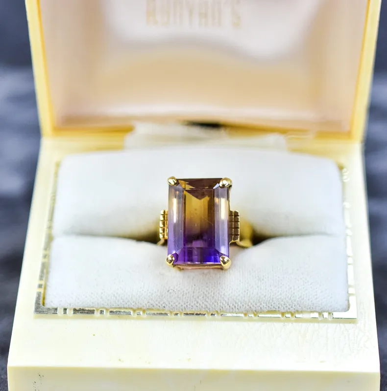 14KT GOLD & EMERALD CUT TOPAZ SOLITAIRE RING from auction in Aurora, Oregon — image 20