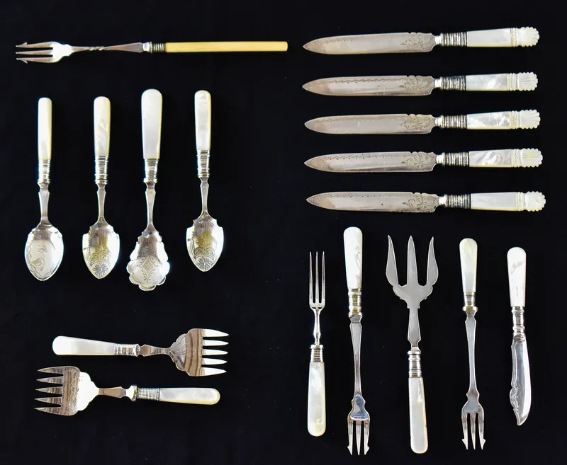 ASSORTED SILVER-PLATED FLATWARE W/ MOTHER OF PEARL HANDLES from auction in Aurora, Oregon — image 34