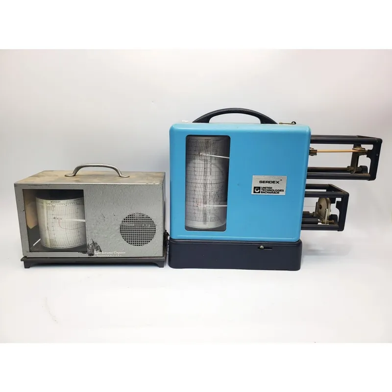 Lot of 2 Vintage Thermographs from auction in East Meadow, New York — image 33