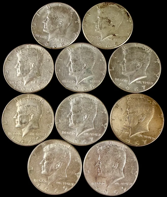 A Collection of US Kennedy Half Dollars, 1967-1969 from auction in Campbell, New York — image 9