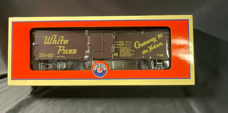 Lionel O-Gauge 6-19579 White Pass and Yukon Route Reefer Car from auction in Campbell, New York — image 33