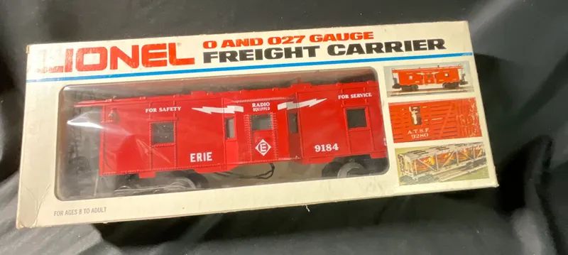 Lionel O and O27 Gauge Erie Bay Window Caboose 6-9184 from auction in Campbell, New York — image 48
