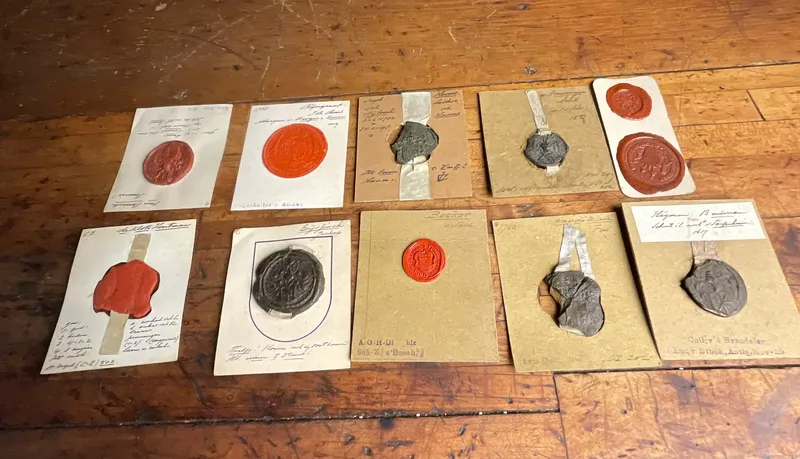 A Collection of Heraldic Wax Seals and Impressions, 16th to 18th Century from auction in Campbell, New York — image 42