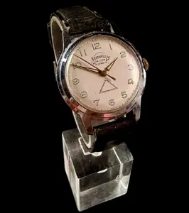 Northfielde De Luxe 17 Jewels Manual Wind Wristwatch