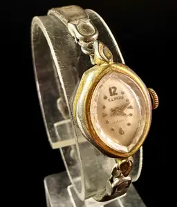Illinois Ladies Manual Wind Wristwatch 17 Jewels Base Metal Bezel and Stainless Steel Case
