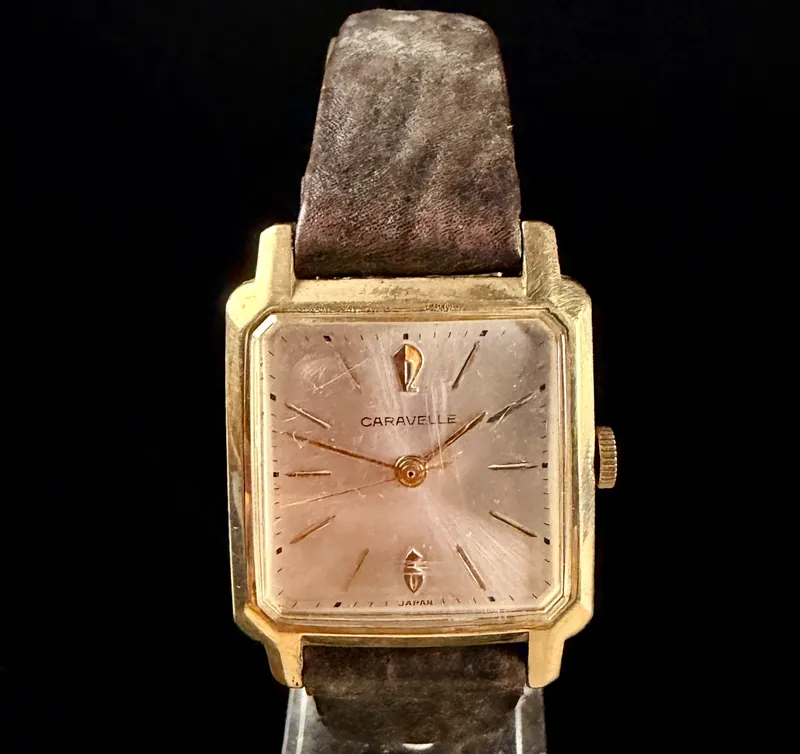 1967 Caravelle Running Manual Wind Square Dress Watch M7 Gold Tone from auction in Campbell, New York — image 18