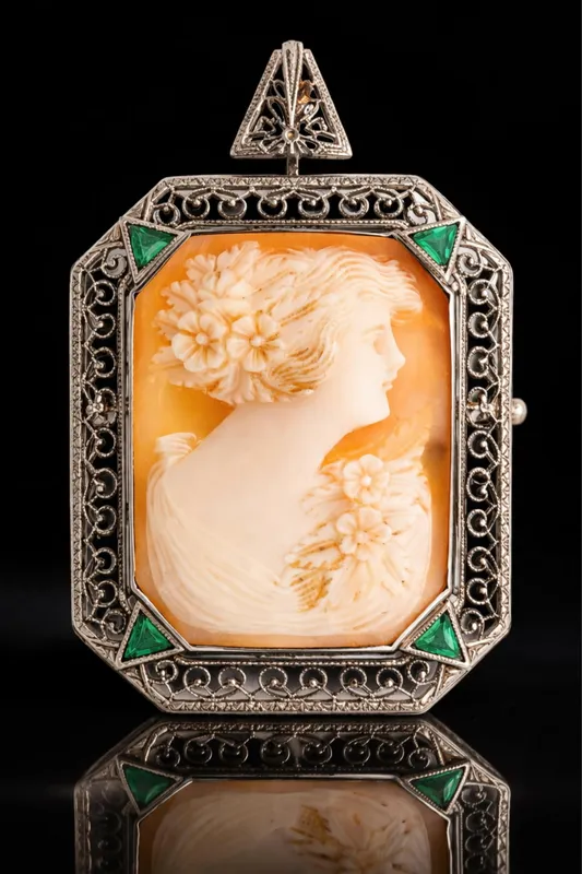 14K White Gold Shell Cameo Convertible Brooch Pendant - No Reserve from auction in Kingston, New York — image 9
