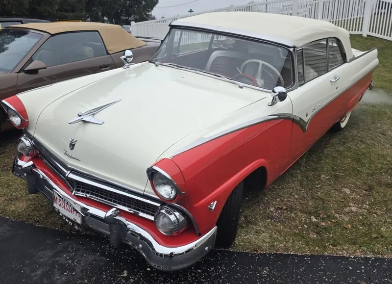 1955 Ford Fairlane Crown Victoria 48,747 Miles from auction in Allentown, Pennsylvania — image 17