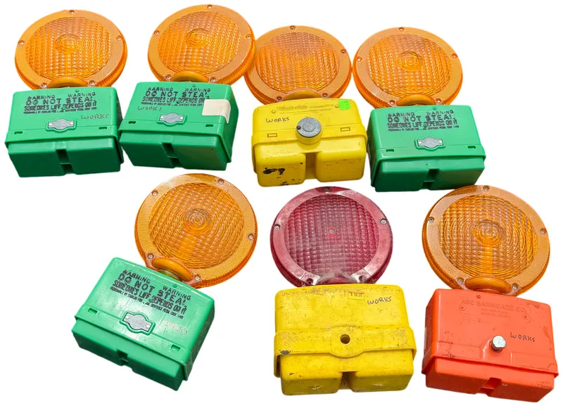 An Assortment of Battery-Operated Construction Barricade Lights from auction in Lancaster, Ohio — image 39