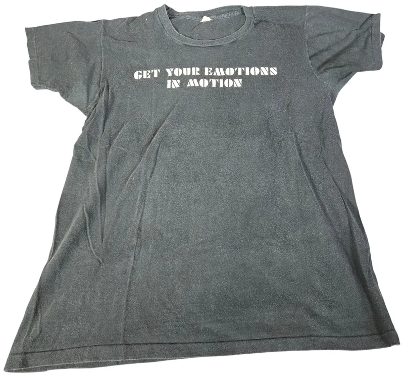 One Vintage Billy Squier 1983 American Tour Screen Stars Cotton T-Shirt from auction in Lancaster, Ohio — image 11