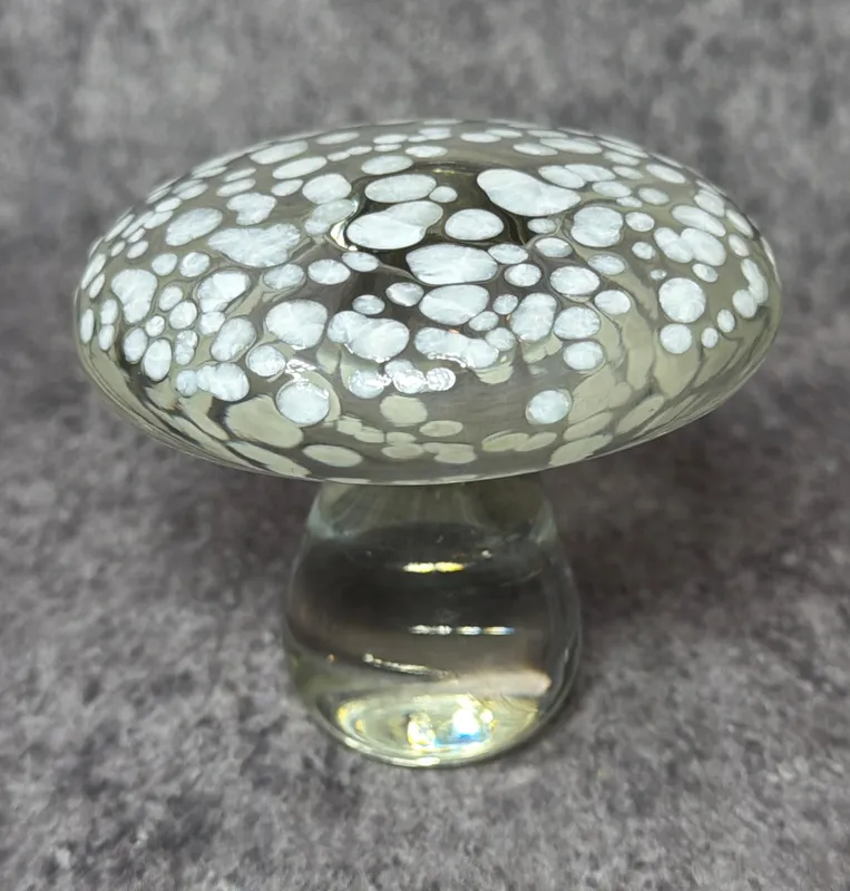 Mottled White and Clear Art Glass Mushroom Paperweight from auction in Lancaster, Ohio — image 45
