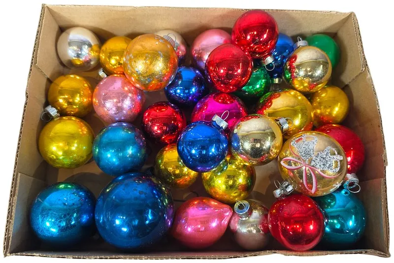 Vintage & Antique Christmas – Burns Auction & Appraisal