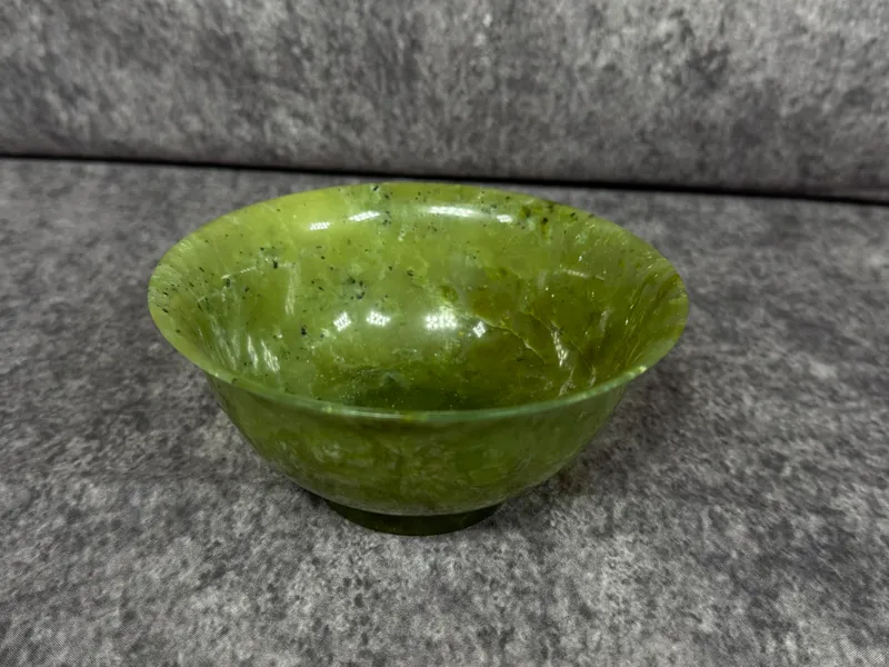 A Chinese Carved Spinach Green Nephrite Jade Bowl from auction in Lancaster, Ohio — image 6