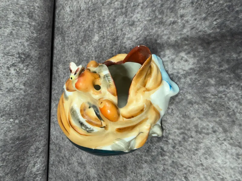 Vintage Mid-Century Ceramic Winking Man Novelty Character Vessel Made in Japan from auction in Lancaster, Ohio — image 11