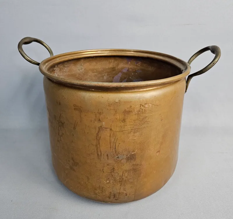 Vintage Copper Cauldron Style Pot from auction in Okemos, Michigan — image 28