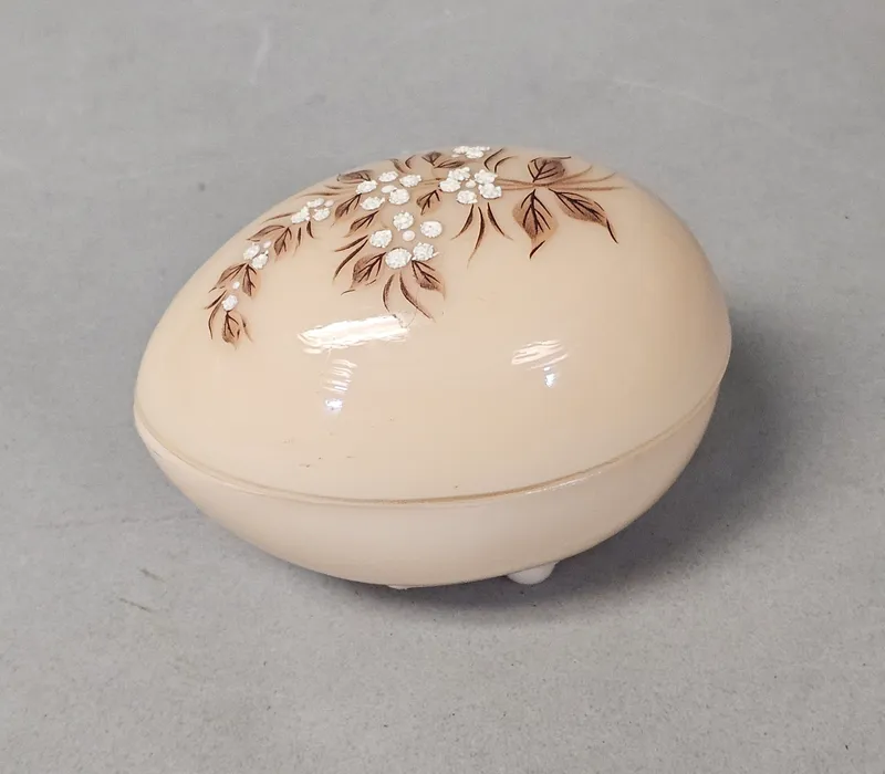 Westmoreland Hand Painted Custard Glass Egg from auction in Okemos, Michigan — image 41
