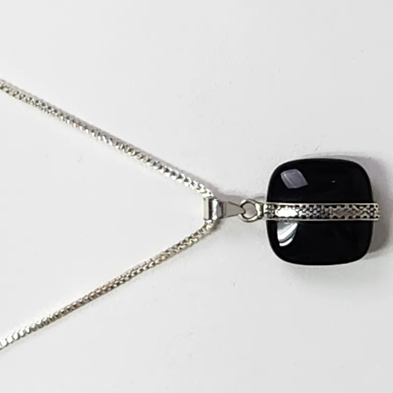 Sterling Black Onyx Necklace 10.13 Grams from auction in Okemos, Michigan — image 28