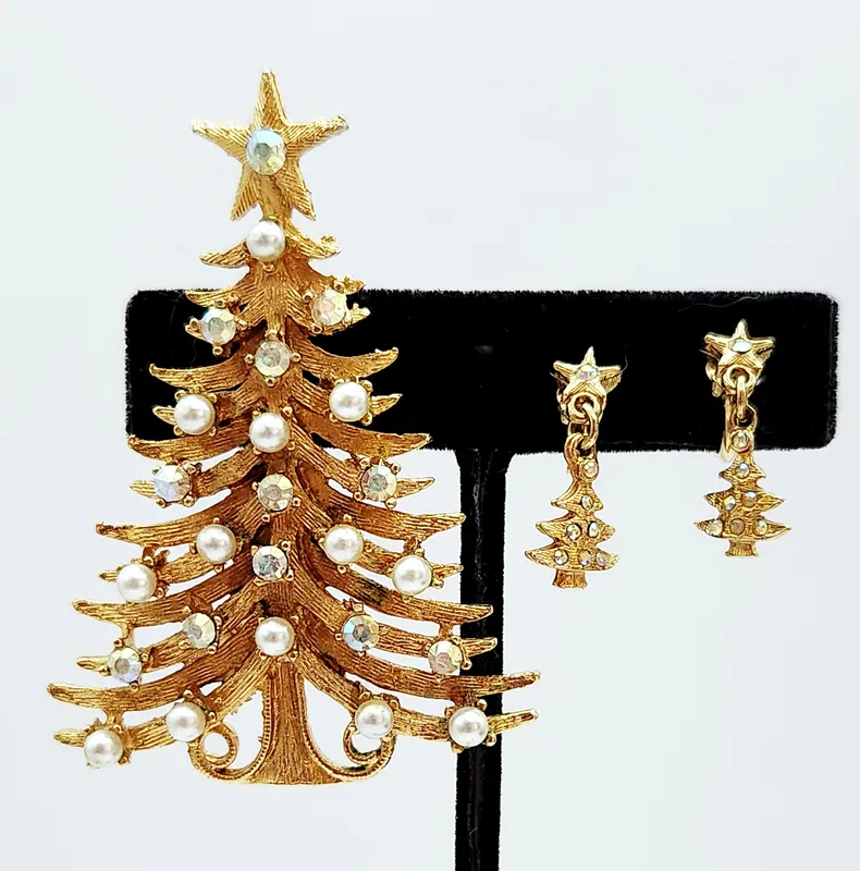 MYLU Christmas Tree Jewelry Set from auction in Okemos, Michigan — image 40